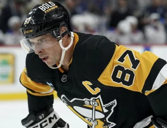 sidney-crosby-hits-1-600-regular-season-points-1-7076296-1729124835843.webp